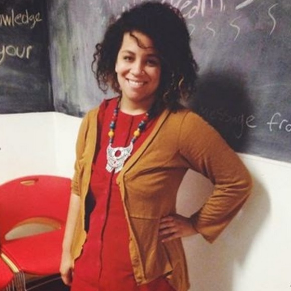 Meet your Posher, Katelyn - Picture 1 of 1